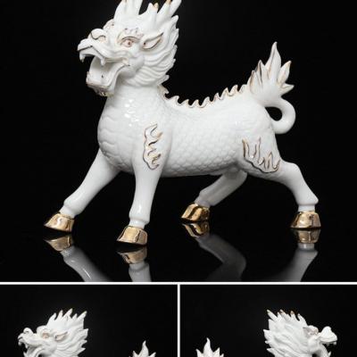 TƯỢNG SỨ KỲ LÂN TRẮNG VIỀN VÀNG